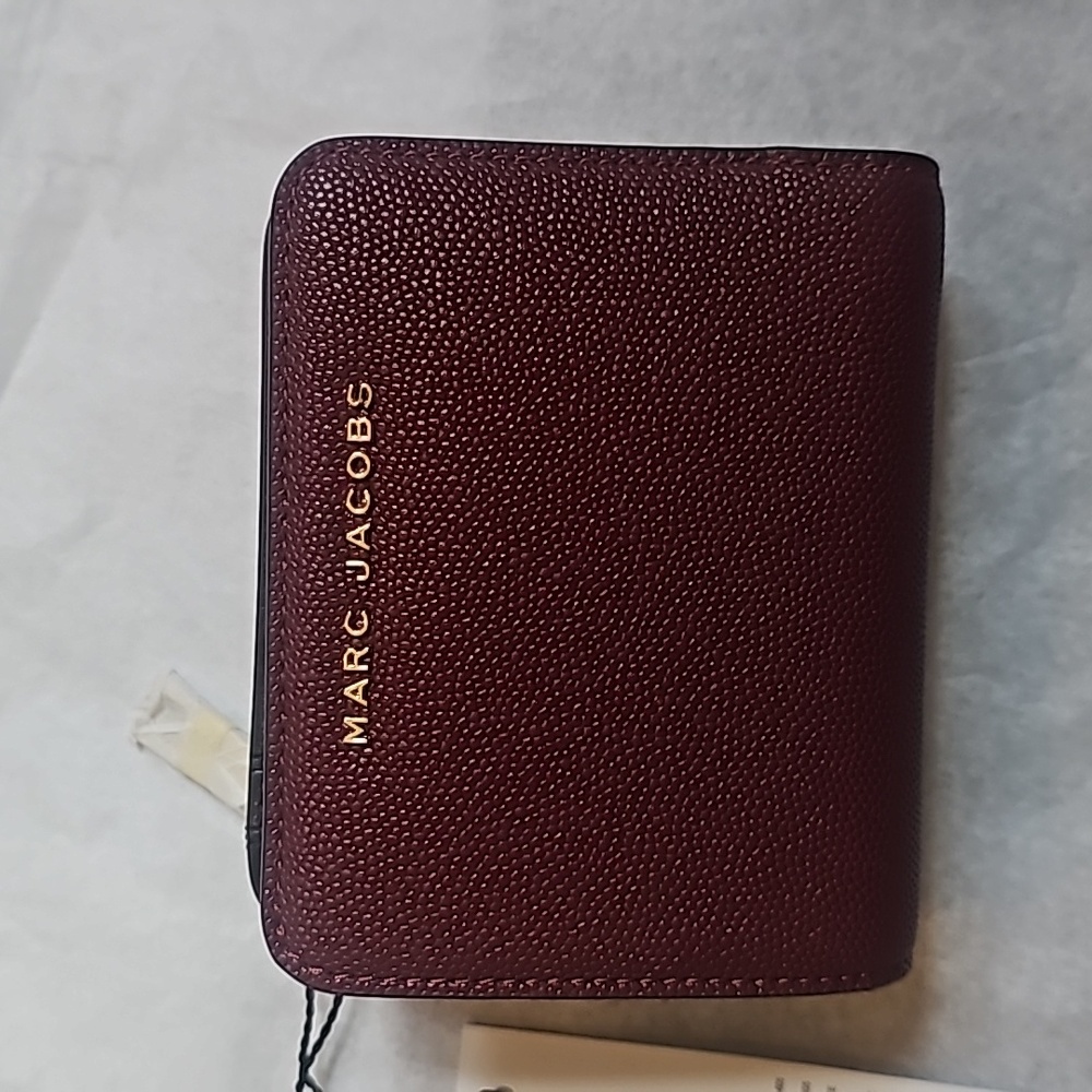Marc Jacobs wallet